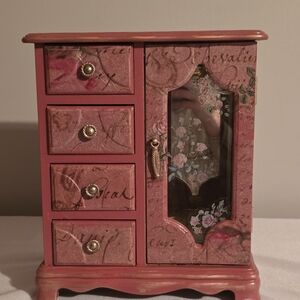 Vintage Style Pink Jewelry Box with Floral Design